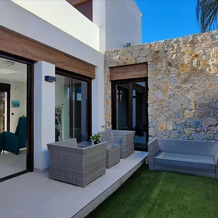 Semesterbostad Moderna Con Piscina Orihuela